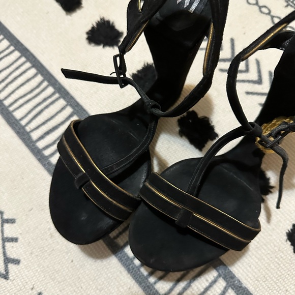 🐒 SW1 Stewart Weitzman Black Barefoot Archless Wedge Suede Sandal Monkey Heel - Picture 7 of 11